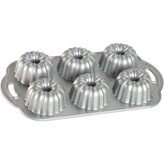 Nordic Ware Bakform med plats för sex kakor